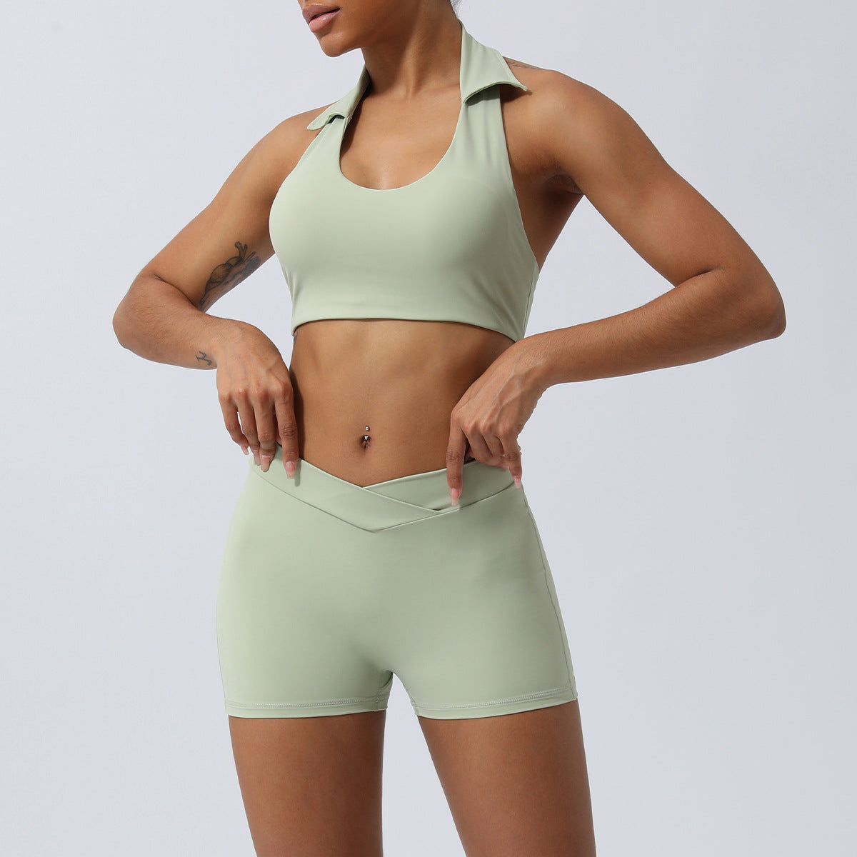 Spring and Summer new European and American yoga suit back lifting hip running workout clothes quick-drying sports two-piece set with chest pad for women